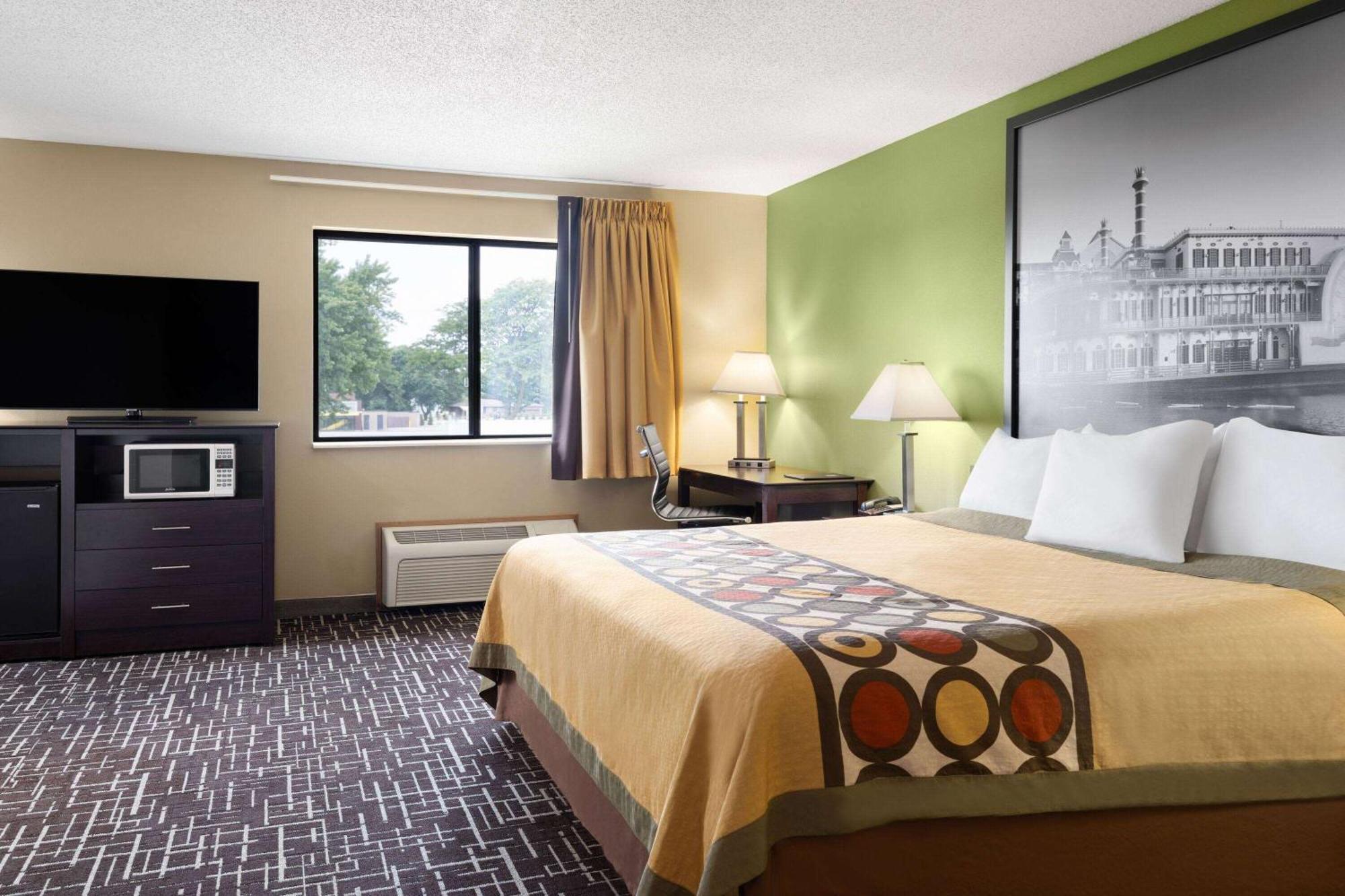 Super 8 By Wyndham Dyersville Esterno foto